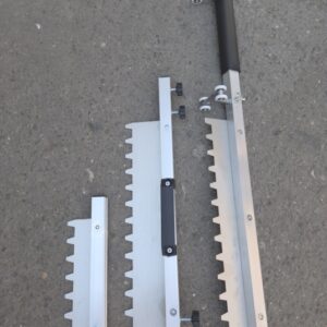 Telescopic spatula for applying glue/putty
