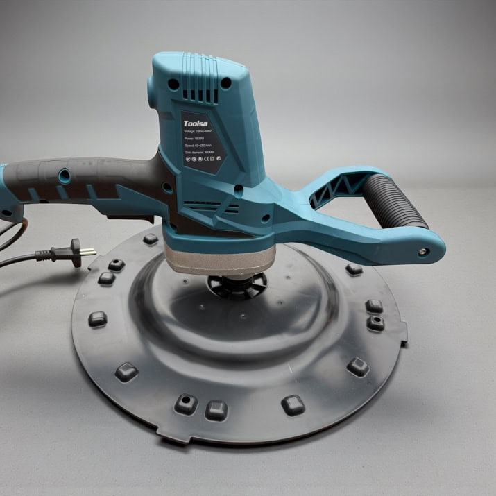 Sanding machine for smoothing plasters Sanding machine for smoothing plasters